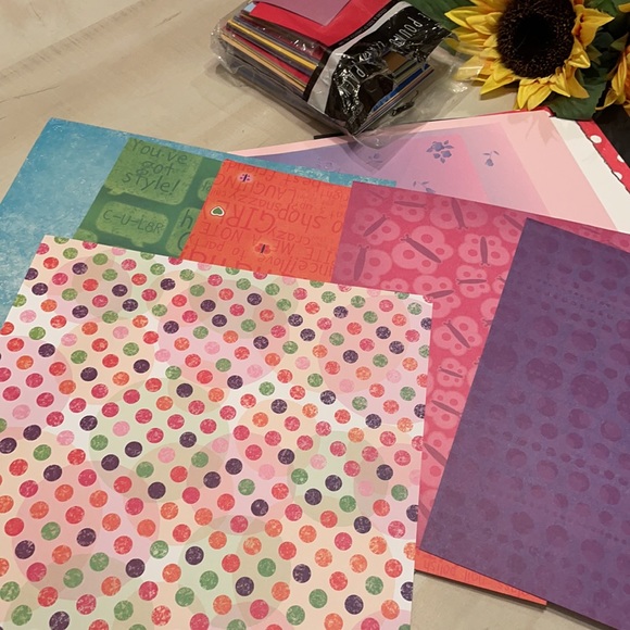 Baby & Toddler Scrapbook Ideas Book with loose paper bundle - Picture 5 of 13